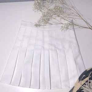 White Aline skirt